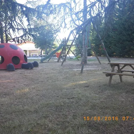 Camping Le Mercier 2* Calmont (Haute-Garonne)