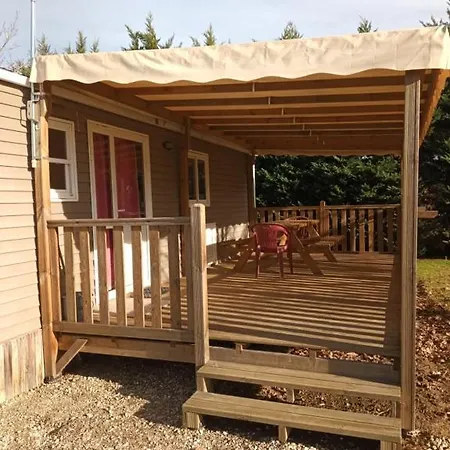 Campsite Camping Le Mercier Calmont (Haute-Garonne)