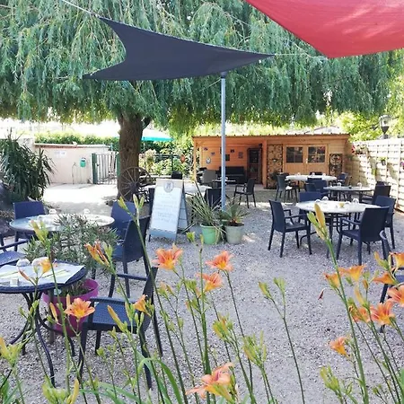 Camping Le Mercier אתר קמפינג
